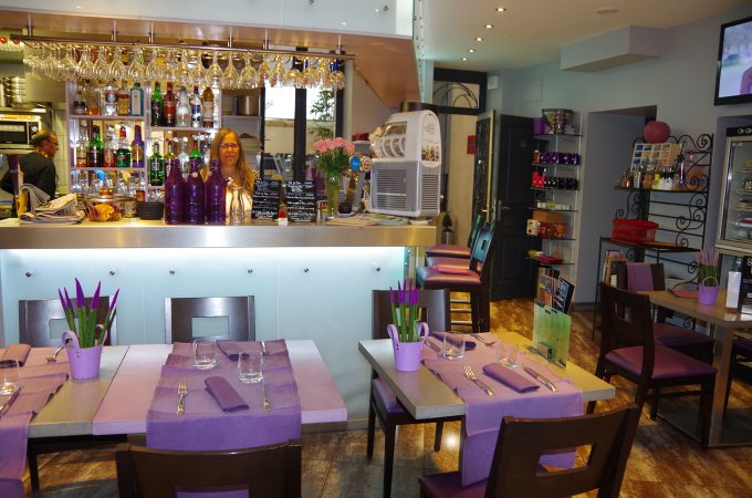 LES GOURMANDS DISENT