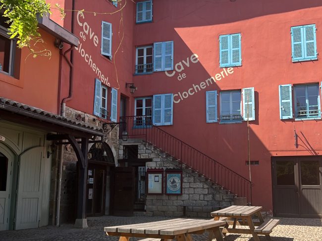 CAVEAU/MUSÉE CLOCHEMERLE